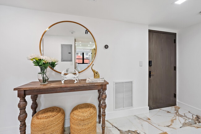 Foto del edificio - 5480 N Ocean Dr