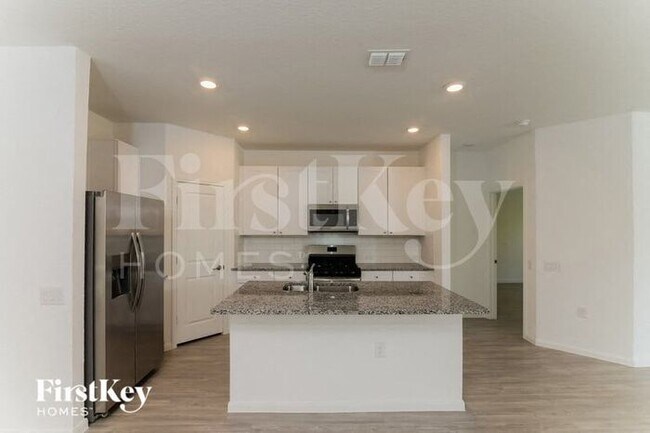 Foto del edificio - 4403 Meadowland Pl