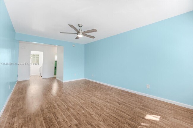 Building Photo - 635 8th St