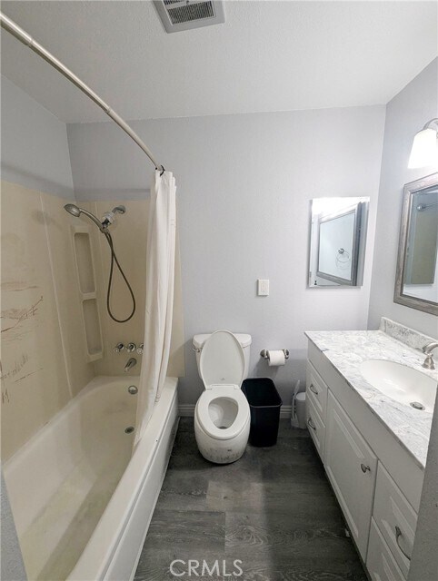 Foto del edificio - 15769 La Cubre Dr