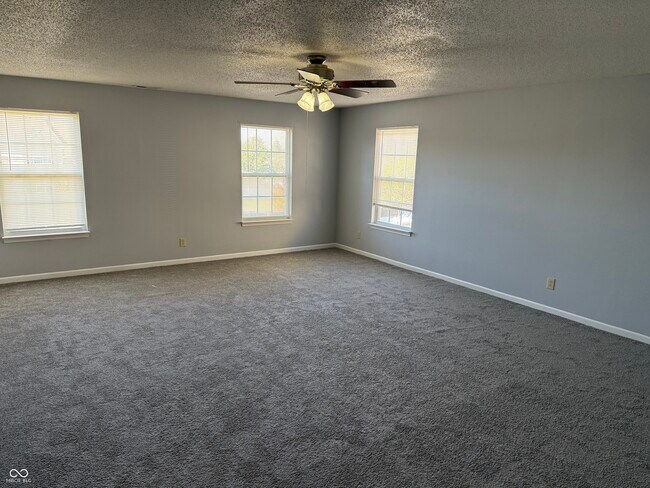 Building Photo - 8832 Taggart Dr