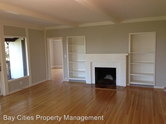 Building Photo - 171 Avenida Dr