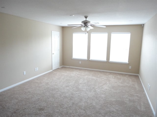 Foto del edificio - 6802 Lark Hill St