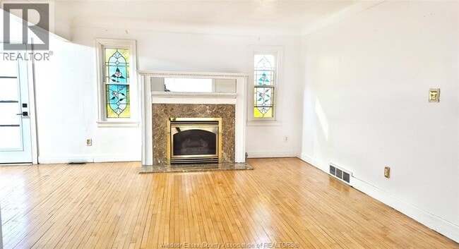 Building Photo - 201 St Rose Ave