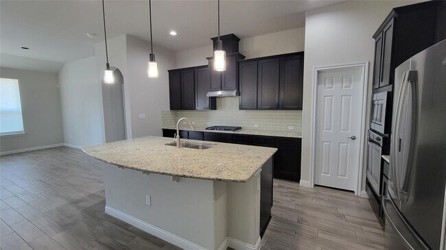 Building Photo - 519 Baldovino Skyway