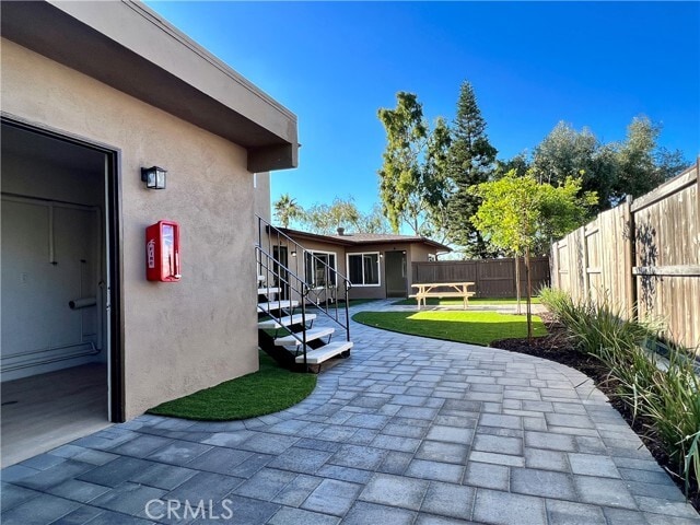 Building Photo - 320 S El Camino Real