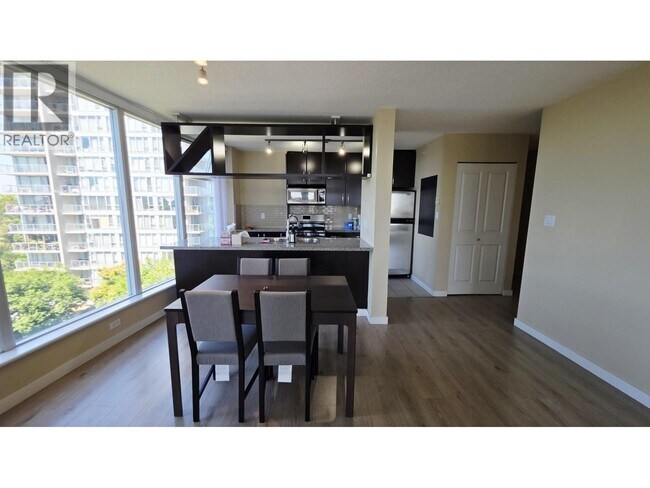 Photo du bâtiment - 5068 Kwantlen St