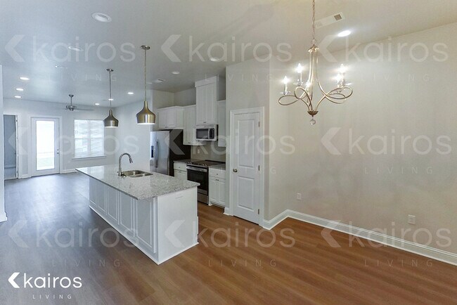 Foto del edificio - 4818 W Dacha Ln.