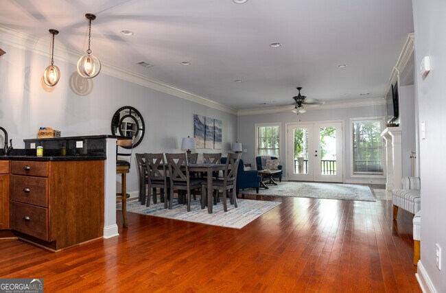 Building Photo - 102 Mallard Dr