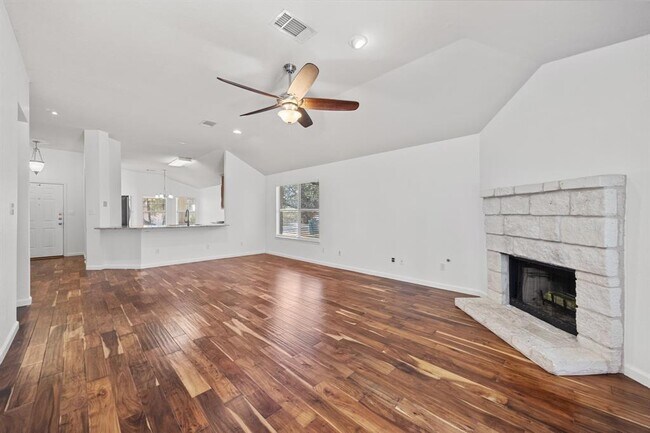 Foto del edificio - 1314 Brighton Bend Ln