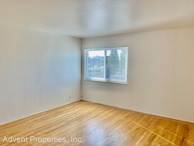 Building Photo - 354 Vernon St