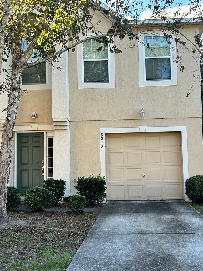 Foto del edificio - 8218 Halls Hammock Ct