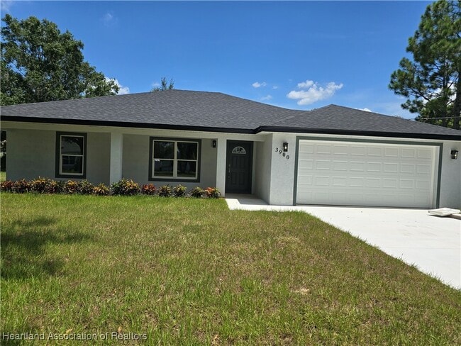 Building Photo - 3900 Mendoza Ave