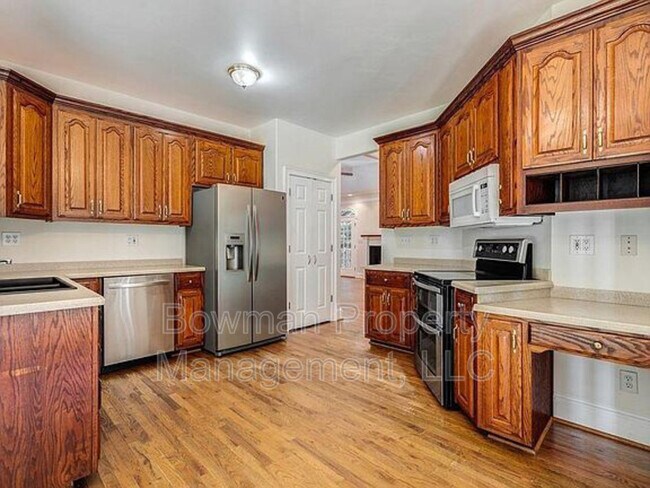 Building Photo - 580 Wolf Creek Trail
