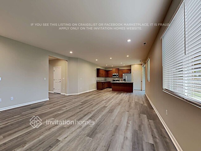 Building Photo - 17312 83 Ave Ct E