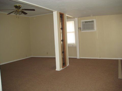 Building Photo - 10278 Mull Ave
