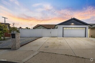 Building Photo - 1712 N 7th Pl