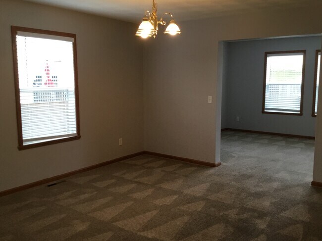 Foto del edificio - 3074 Stralow Lane