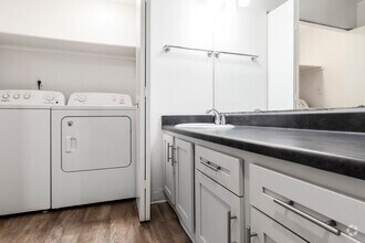 Interior Photo - AYA ABQ