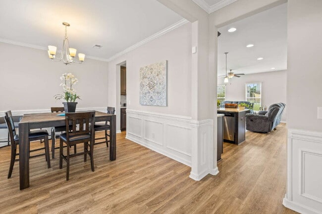 Foto del edificio - 8 Chimney Ct