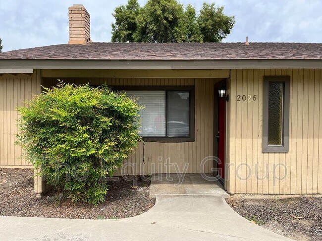 Building Photo - 2026 E Vassar Ave