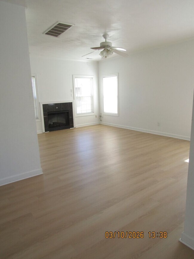 Foto del edificio - Great Home!