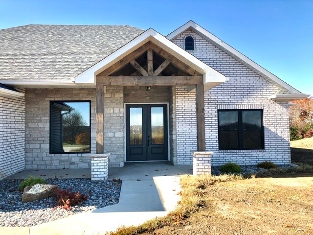 Building Photo - 5106 Young Ln
