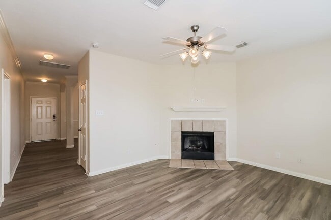 Building Photo - 24514 Kestrel View