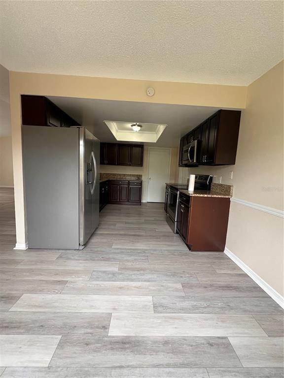 Foto del edificio - 2126 Oakhurst Ave
