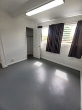 Building Photo - 121 W Kahaopea St