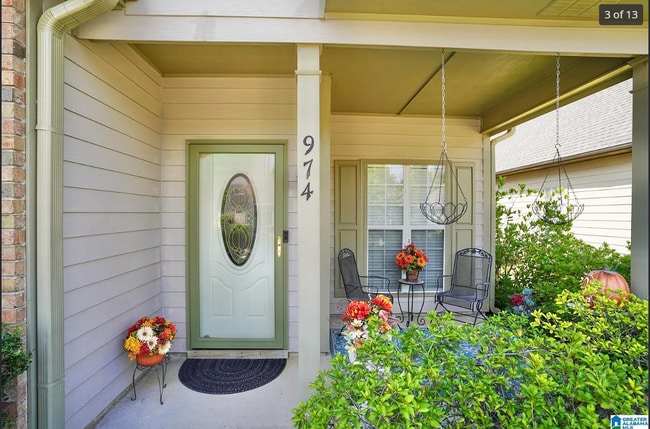 Building Photo - 974 Savannah Ln