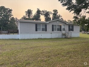 Building Photo - 32 Melody Ln
