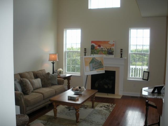 Building Photo - 6149 Valley Forge Dr