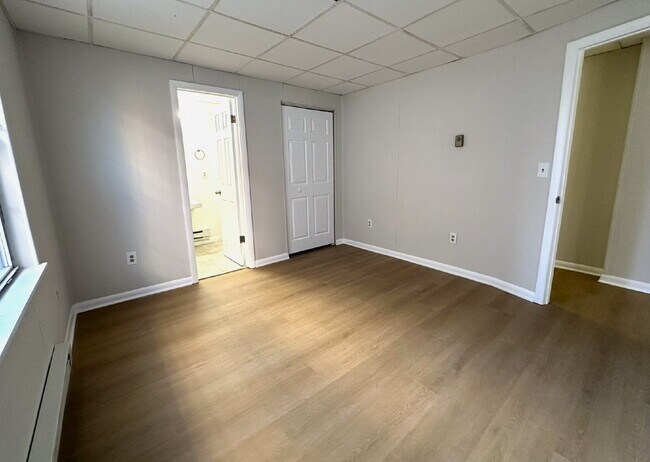 Foto del edificio - Renovated One Bedroom Apartment in Westminster