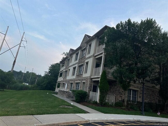 Building Photo - 24 N De Baun Ave