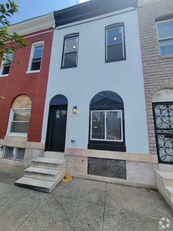 Building Photo - 1409 N Patterson Park Ave