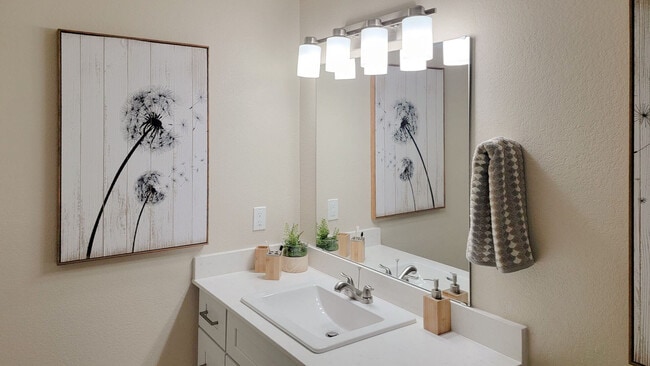 Building Photo - Casa De Fuentes