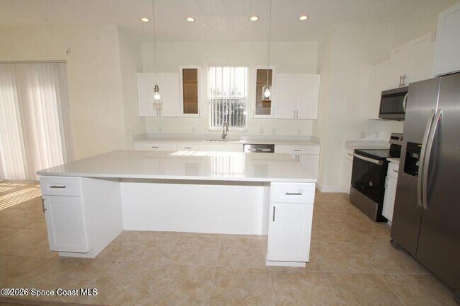 Foto del edificio - 890 Vignoles Ave NE