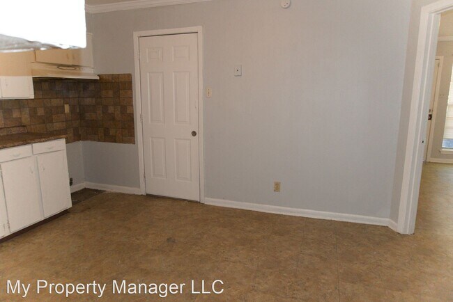 Building Photo - 3 br, 1 bath House - 4145 Ester Street