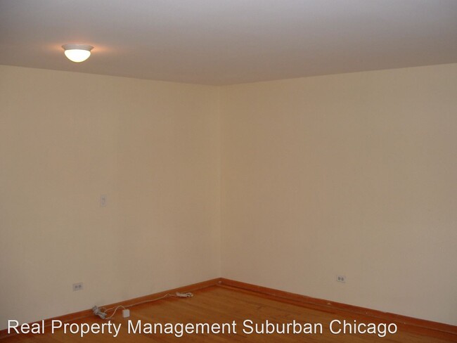 Building Photo - 2 br, 1.5 bath House - 221 Frederick Place