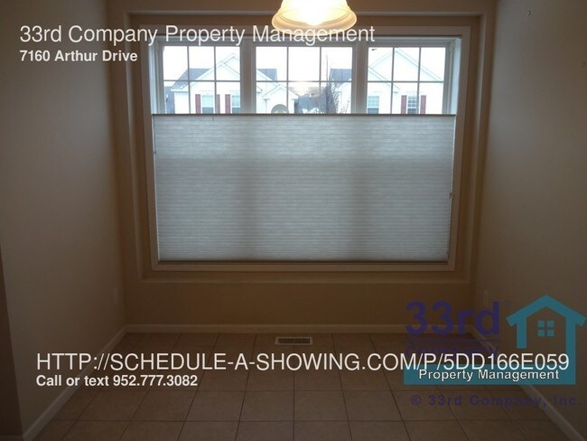 Building Photo - Townhome in Wyndam Ponds of Woodbury!