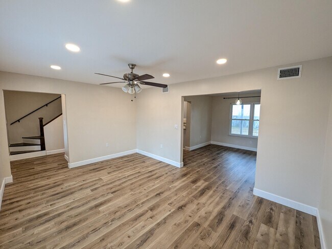 Building Photo - 1007 Boulevard De La Parisienne