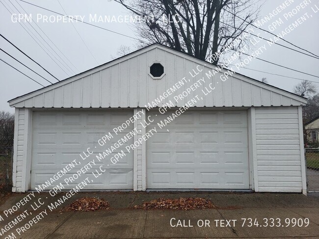 Foto del edificio - 25605 Hanover St