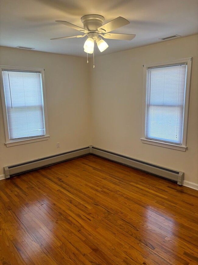 Building Photo - 3 Bedroom Home for Rent!!