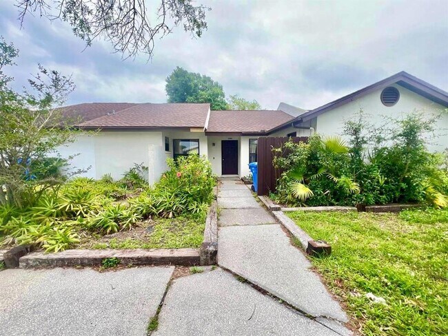 Building Photo - 11303 Waveland Way