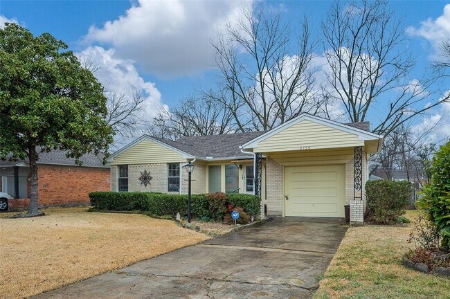 Foto del edificio - 2726 Crest Ridge Dr