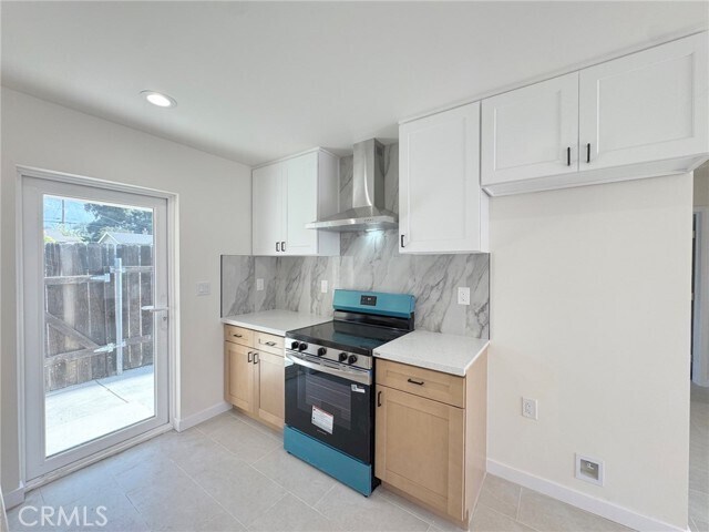 Foto del edificio - 284 N Palm Ave