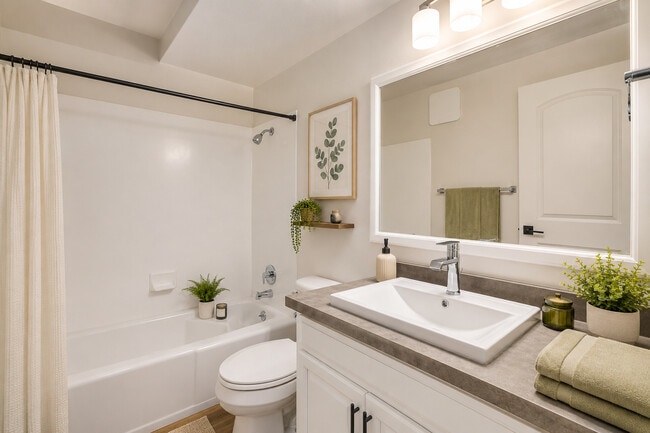Building Photo - Woodside at Holladay