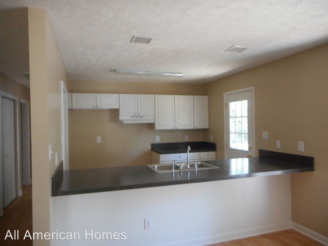 Building Photo - 1830 Berriedale Dr