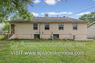 Building Photo - 8810 Benson St